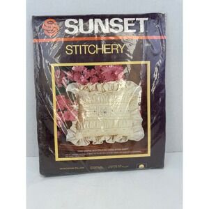 Vintage‎ Sunset Stitchery Monogram Pillow Kit 2859 Nancy Rossi Cross Stitch